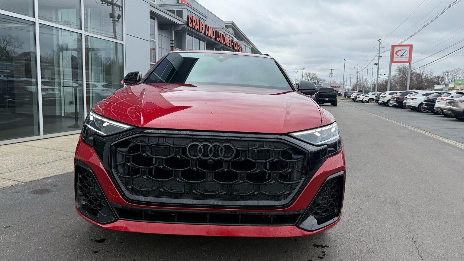 Audi SQ8  2024