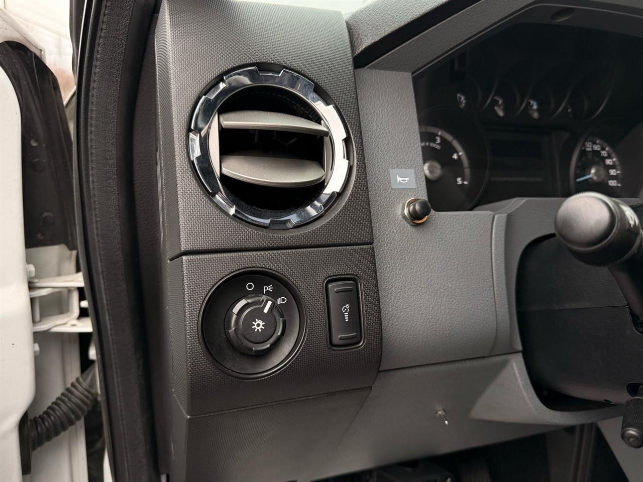 Ford F-650  2012