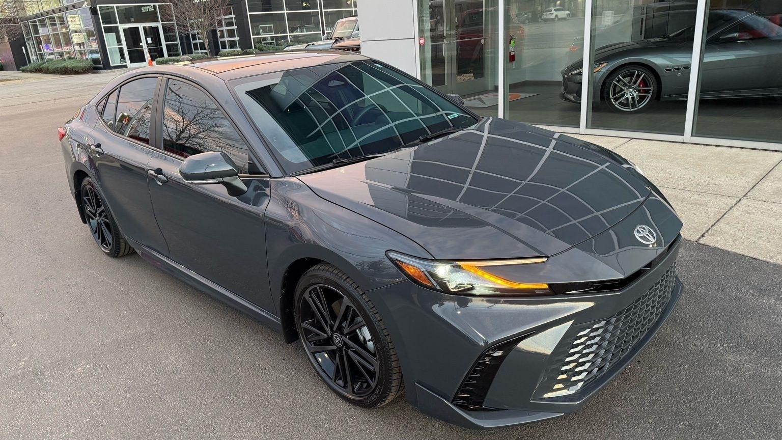 Toyota Camry  2025