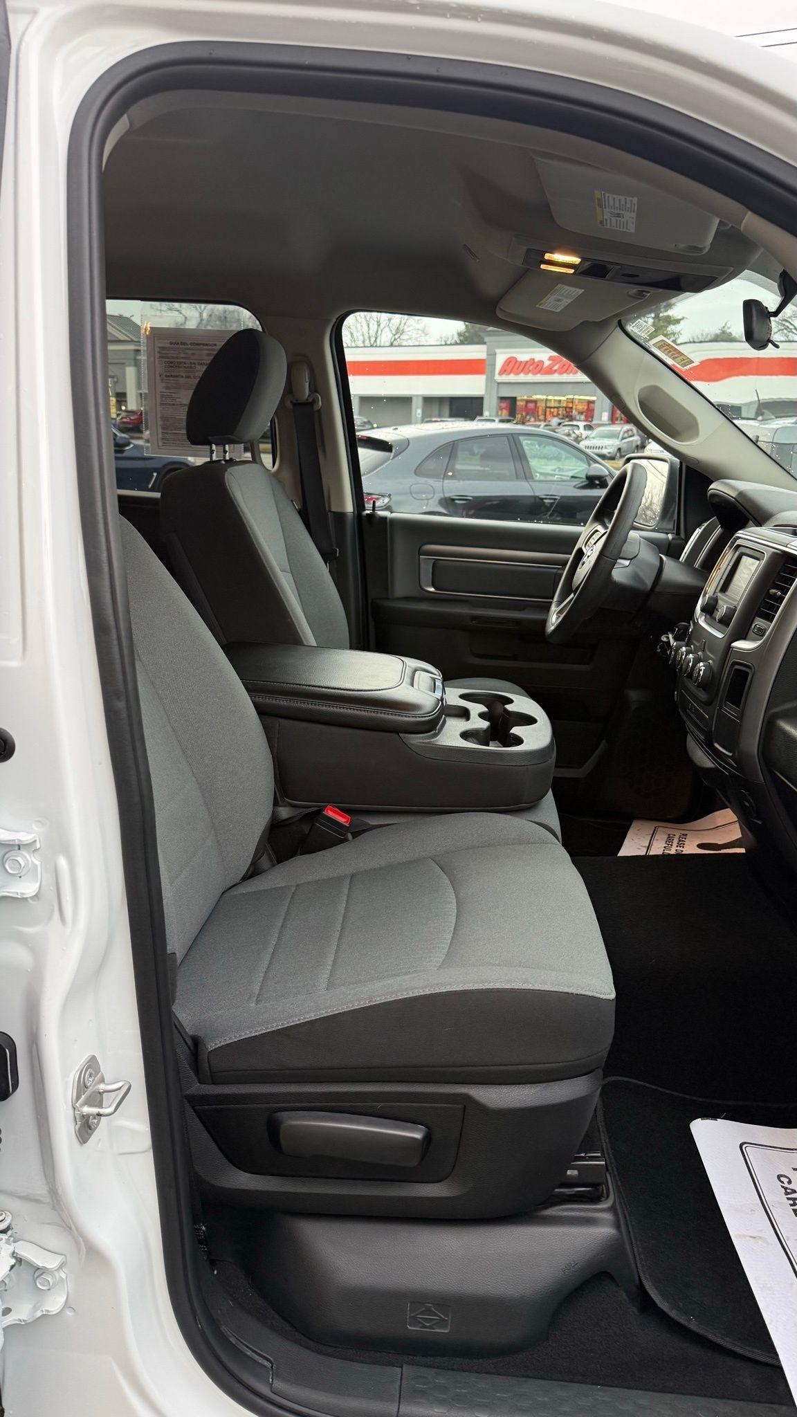 RAM 1500 Classic  2024