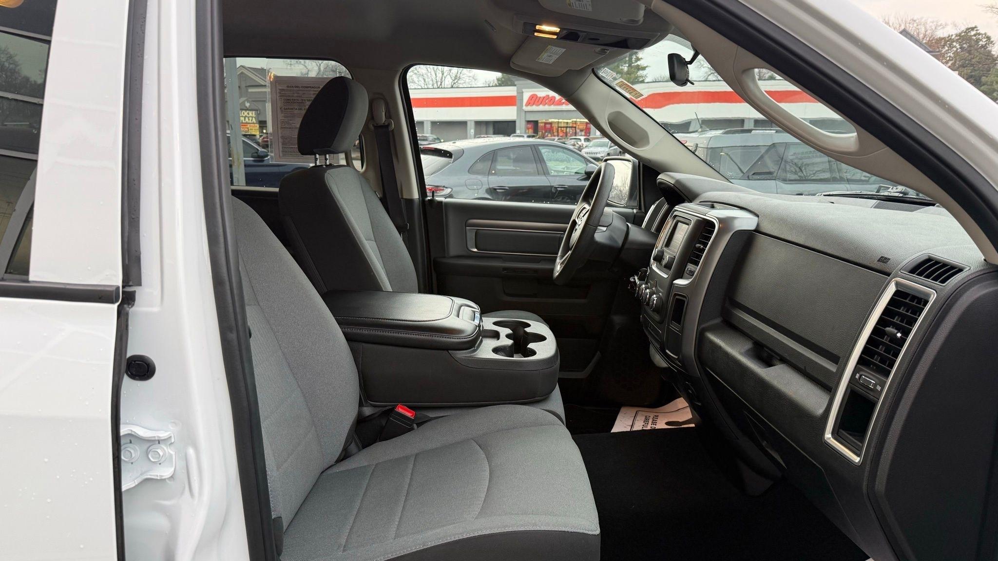 RAM 1500 Classic  2024