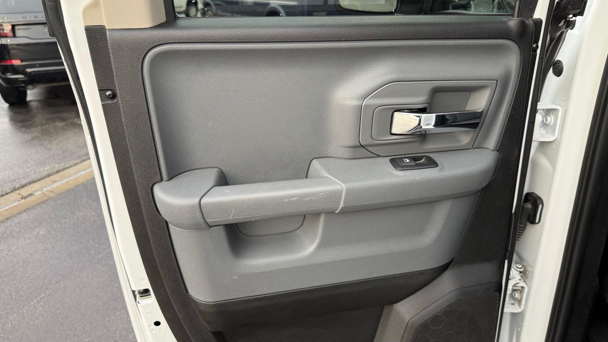 RAM 1500 Classic  2024