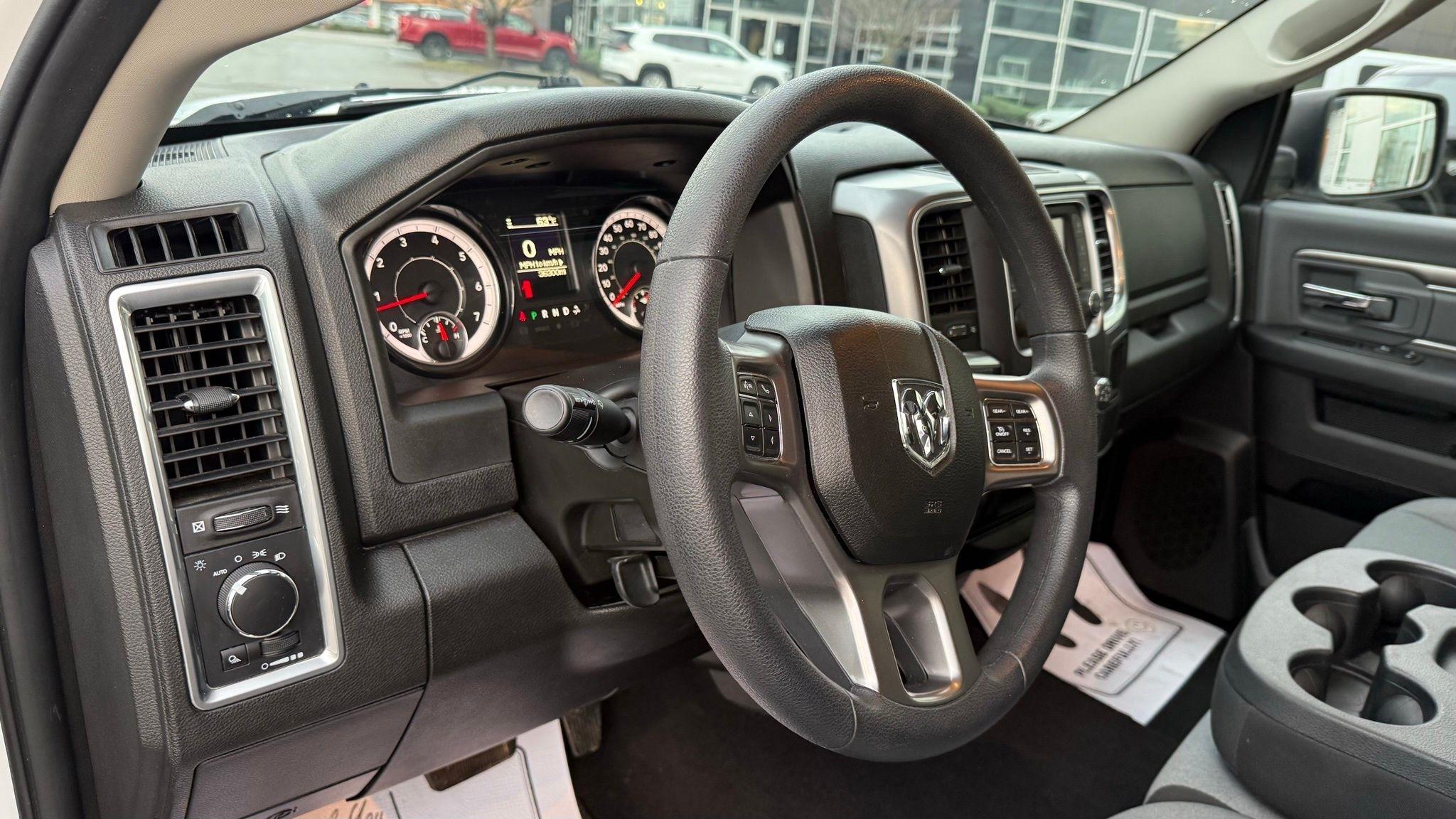 RAM 1500 Classic  2024