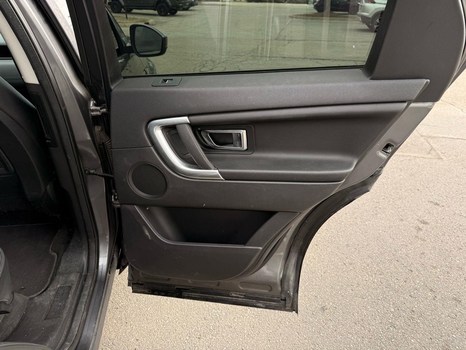 Land Rover Discovery Sport  2016