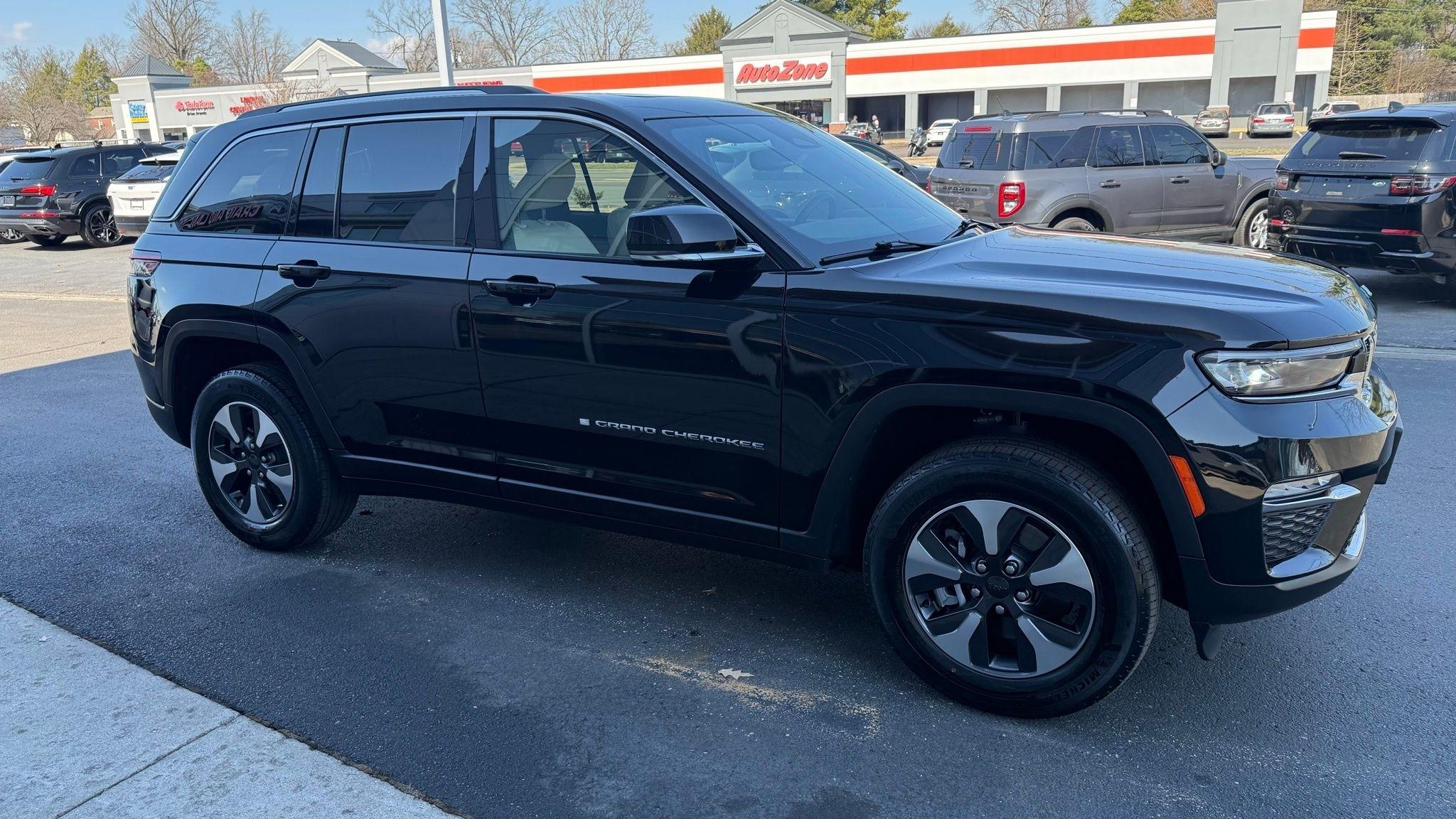 Jeep Grand Cherokee  2023