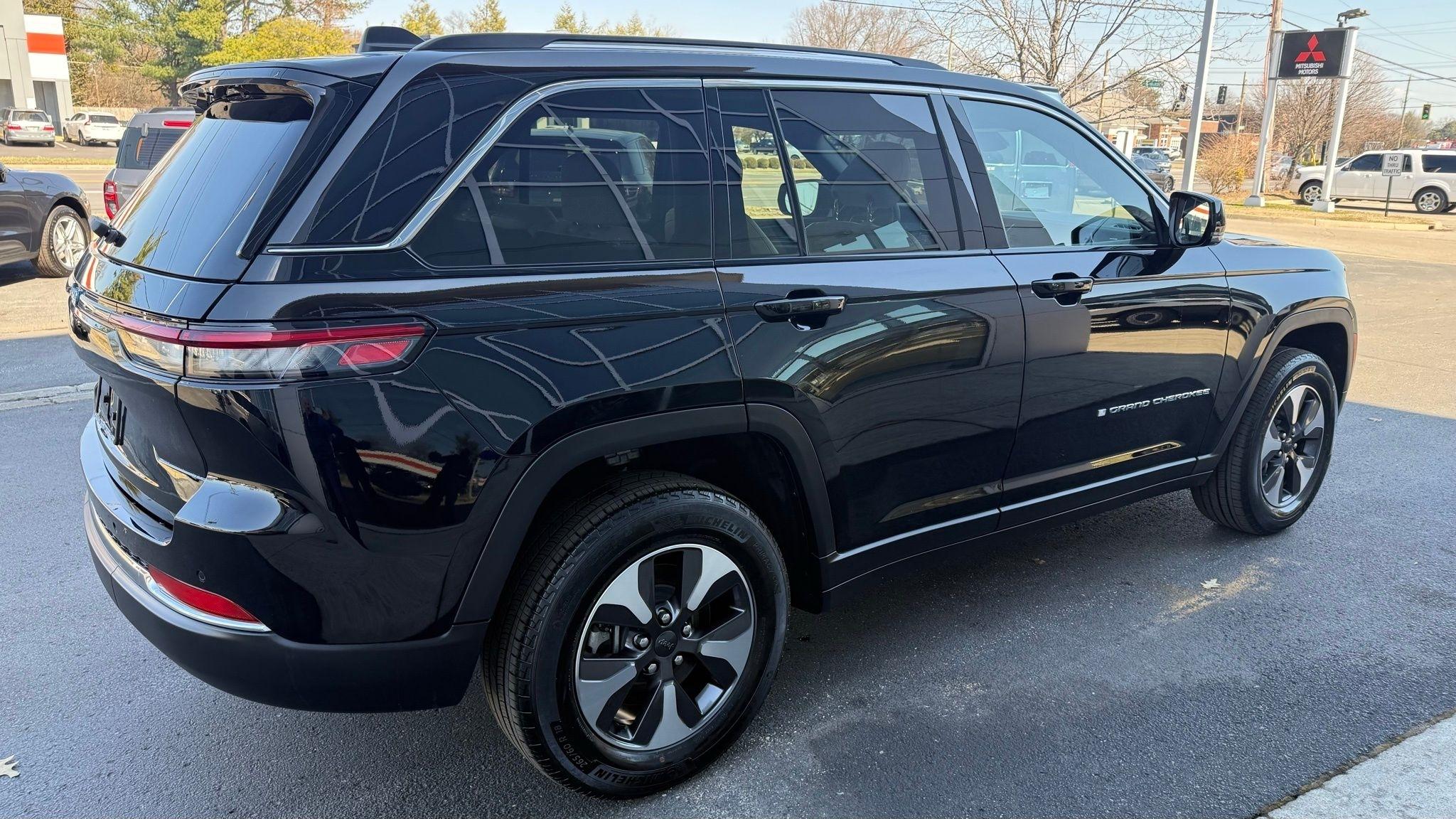 Jeep Grand Cherokee  2023