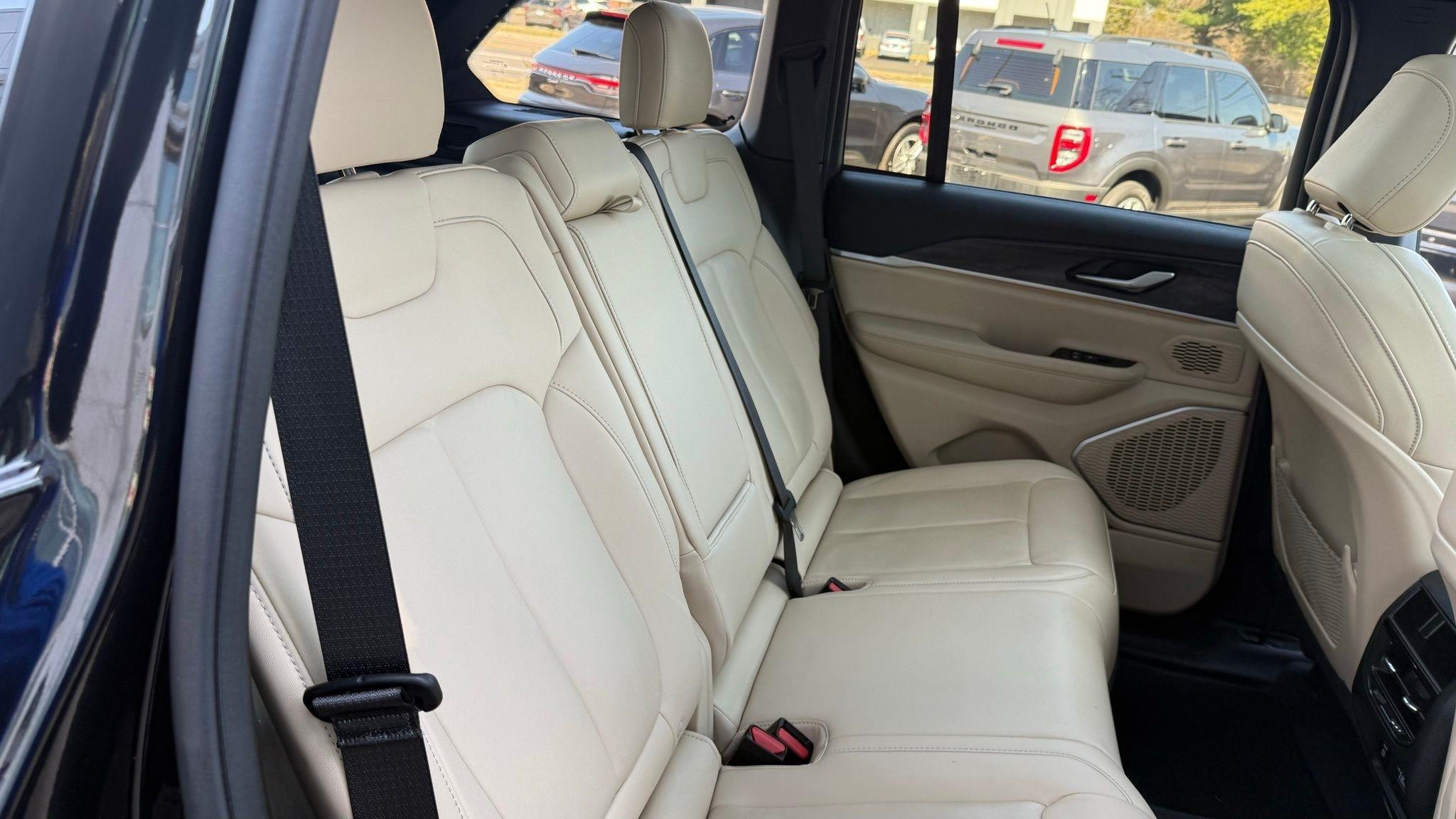 Jeep Grand Cherokee  2023