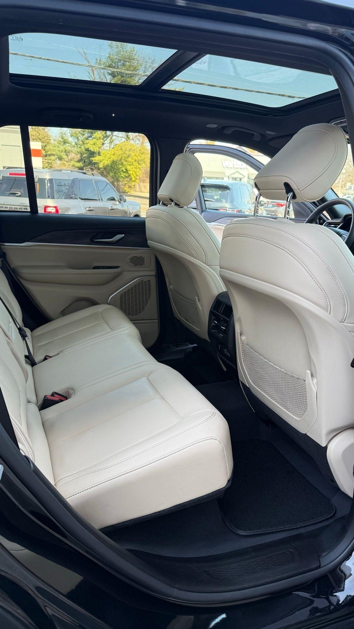 Jeep Grand Cherokee  2023