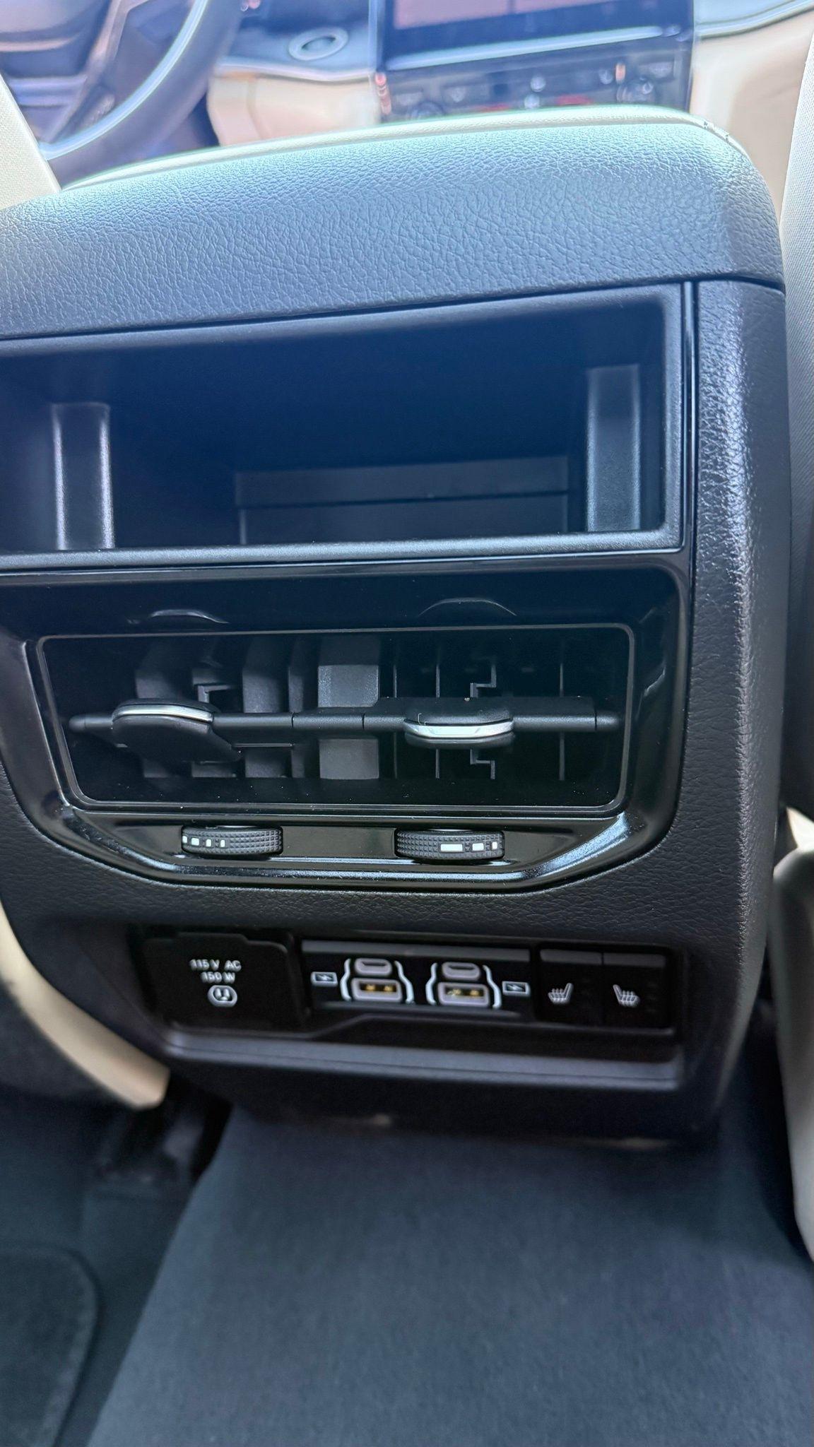 Jeep Grand Cherokee  2023