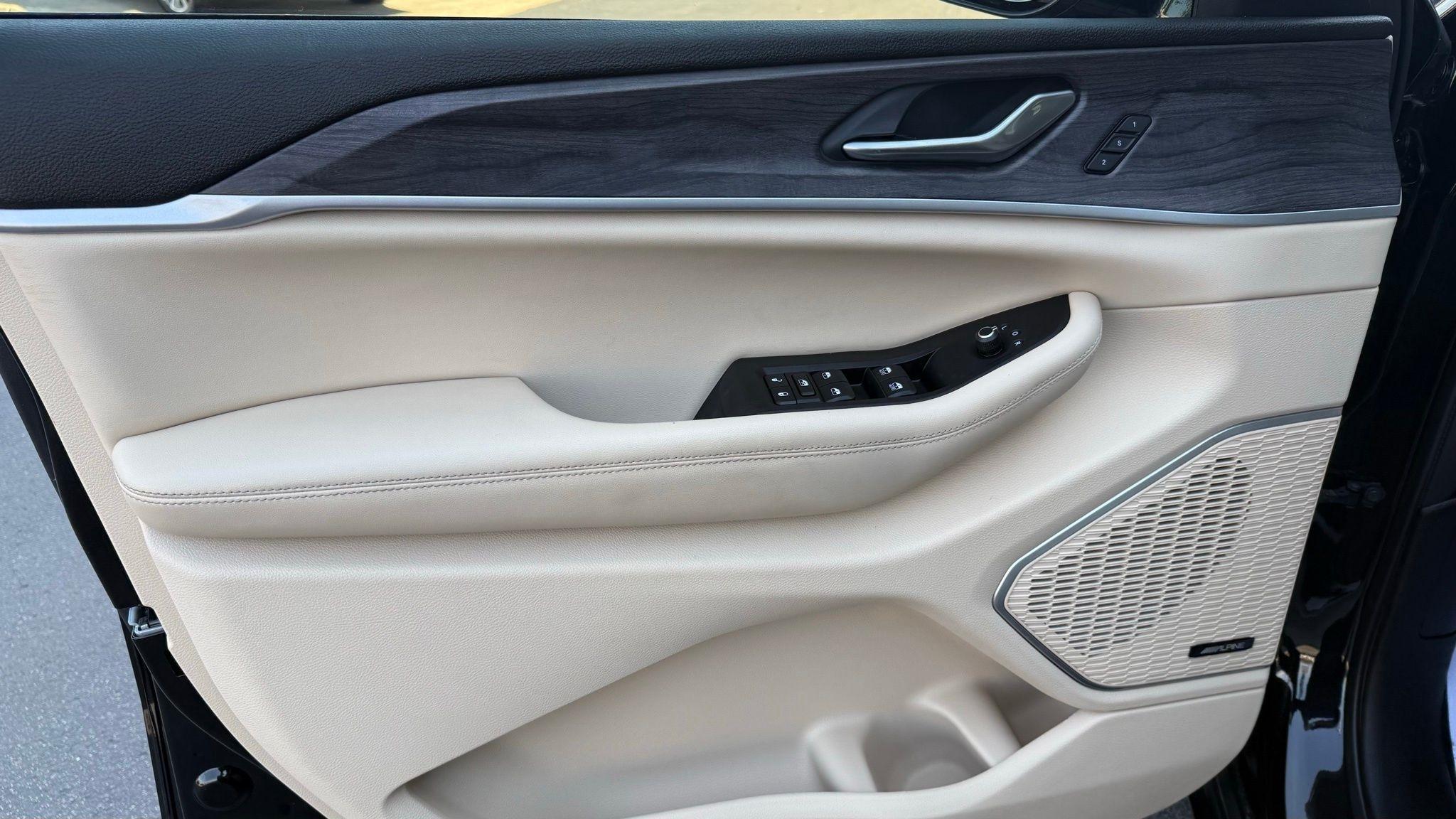 Jeep Grand Cherokee  2023