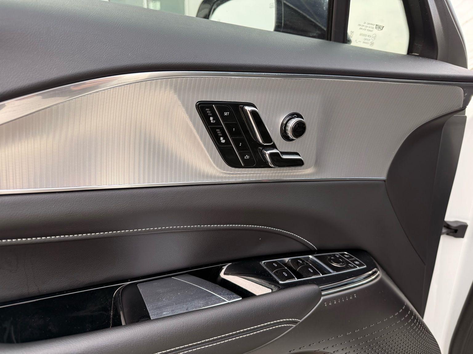 Cadillac Lyriq  2024