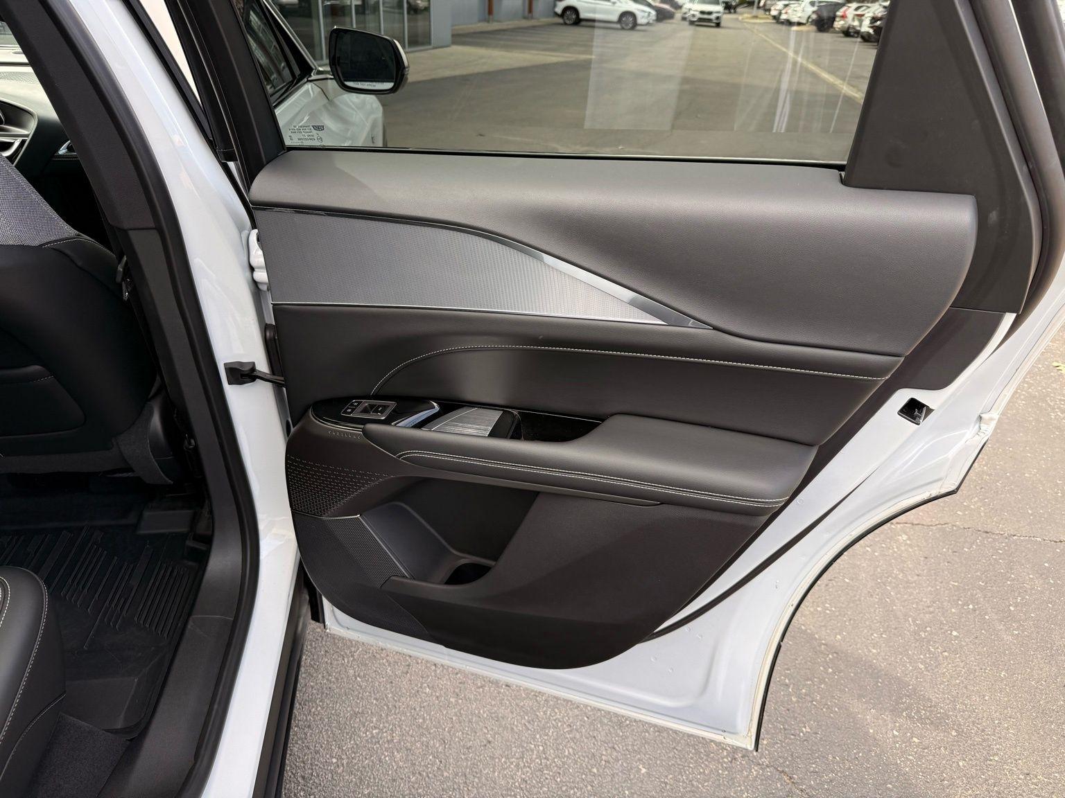 Cadillac Lyriq  2024