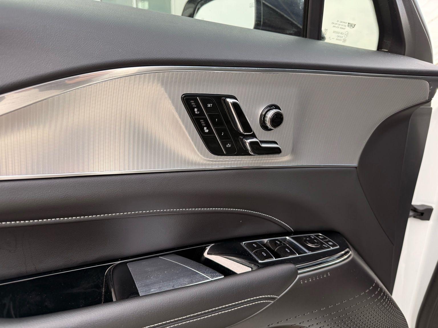 Cadillac Lyriq  2024