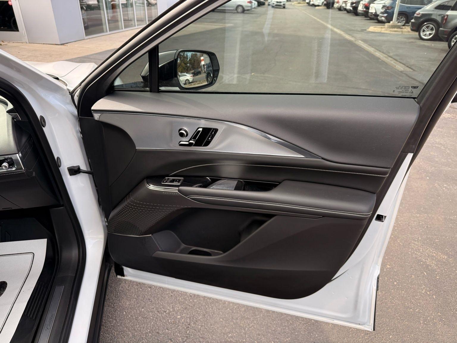 Cadillac Lyriq  2024