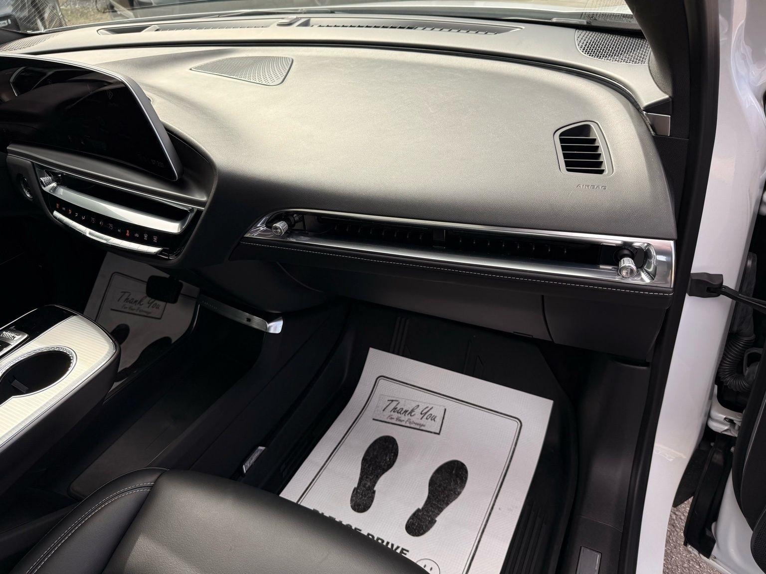 Cadillac Lyriq  2024