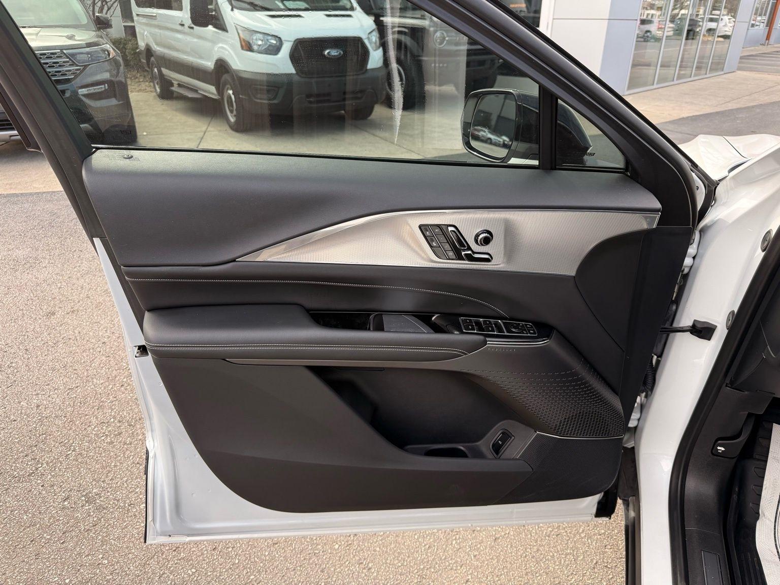 Cadillac Lyriq  2024