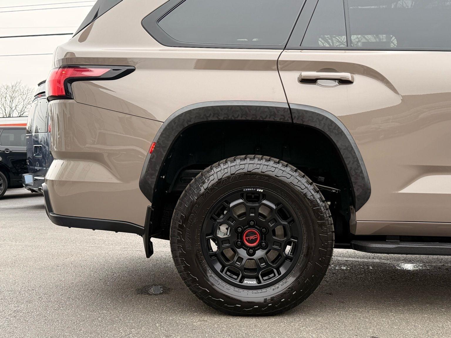 Toyota Sequoia  2025