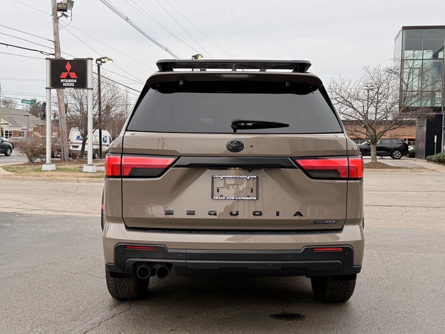 Toyota Sequoia  2025