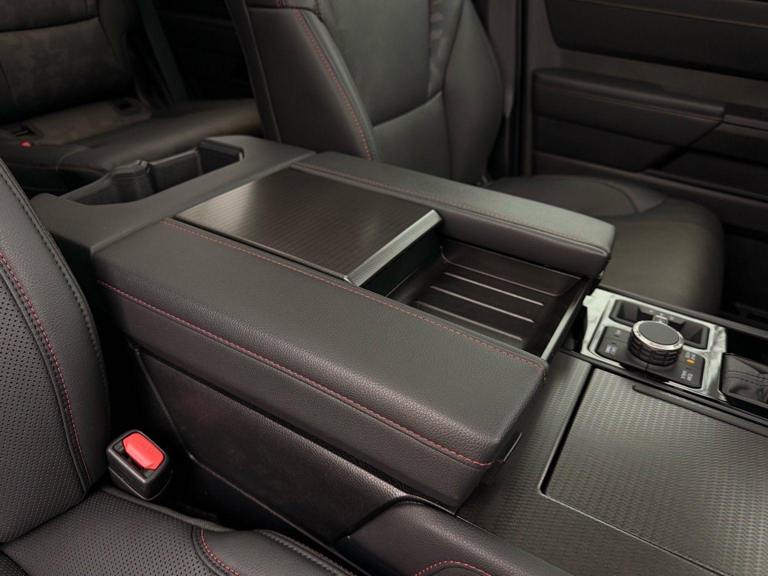 Toyota Sequoia  2025