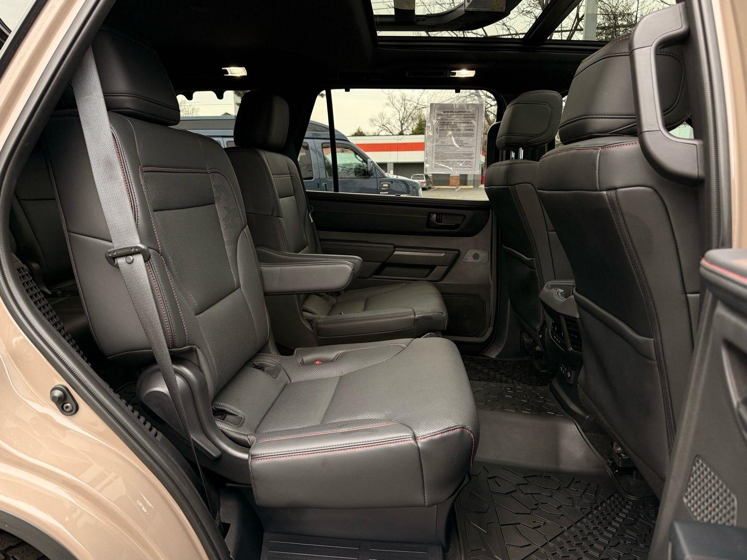 Toyota Sequoia  2025