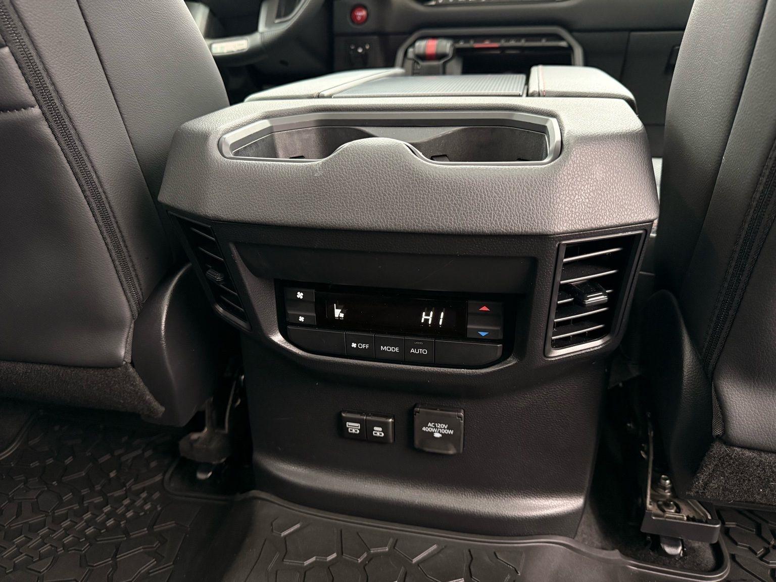 Toyota Sequoia  2025