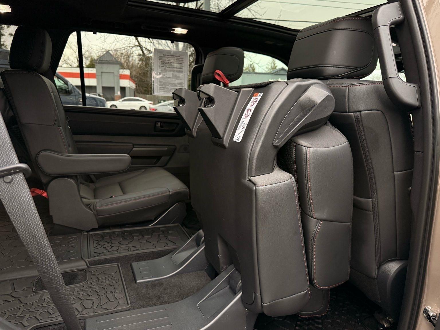 Toyota Sequoia  2025