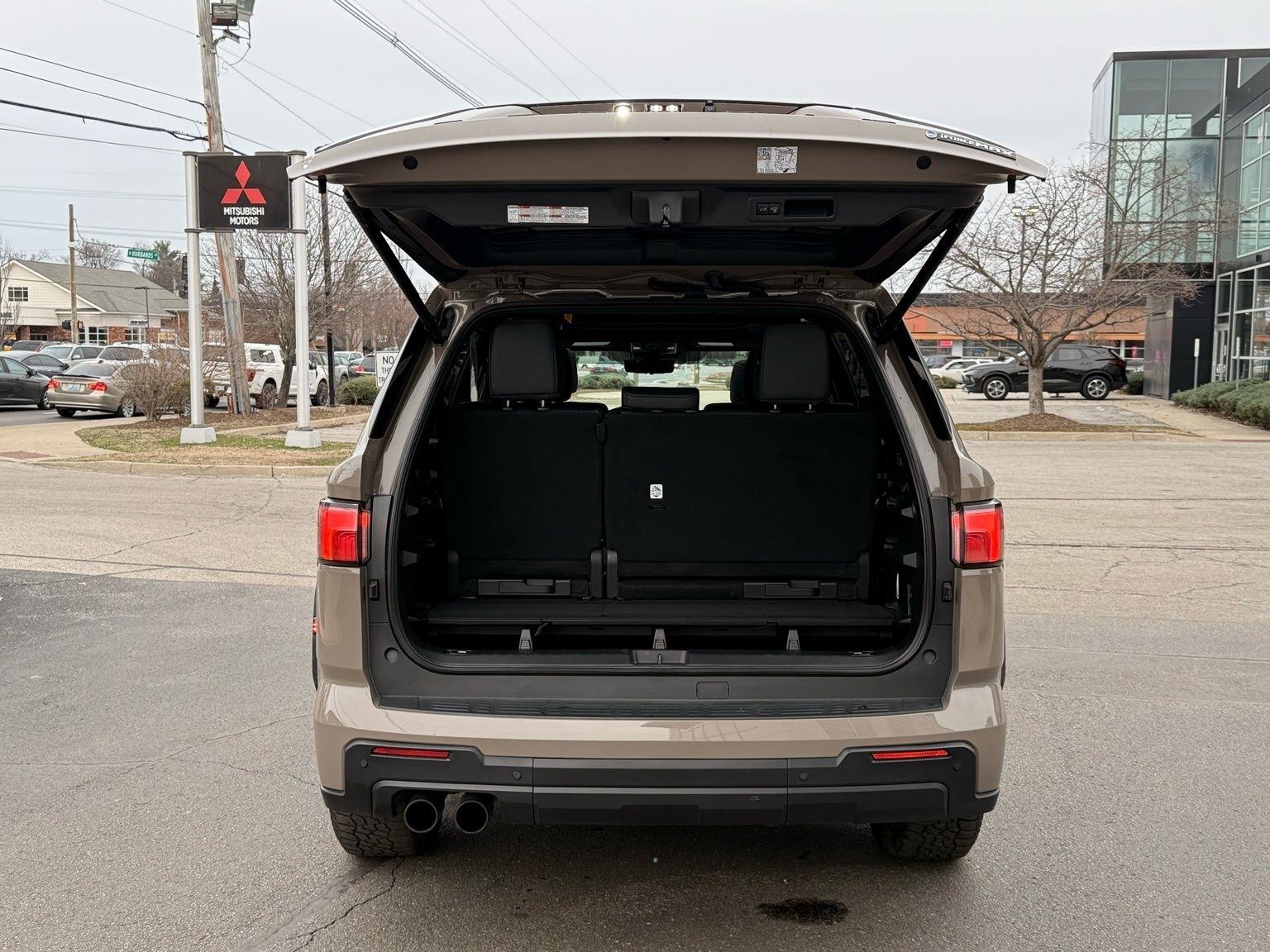 Toyota Sequoia  2025