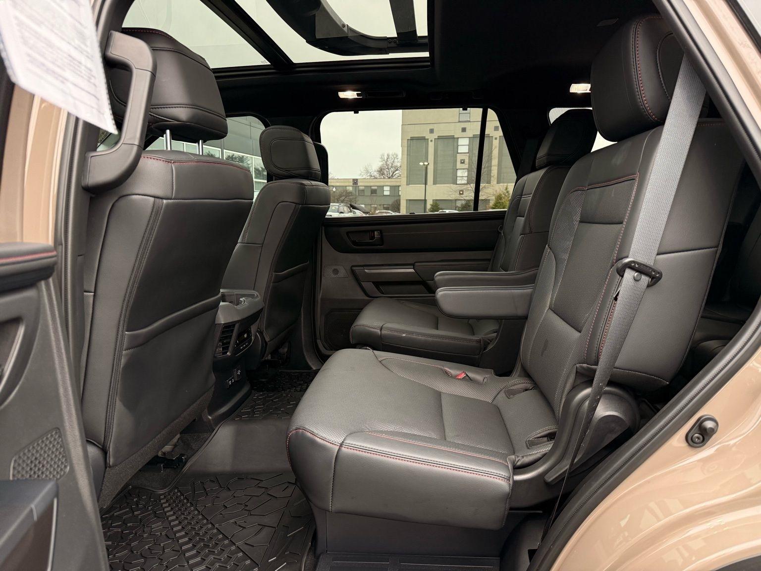 Toyota Sequoia  2025