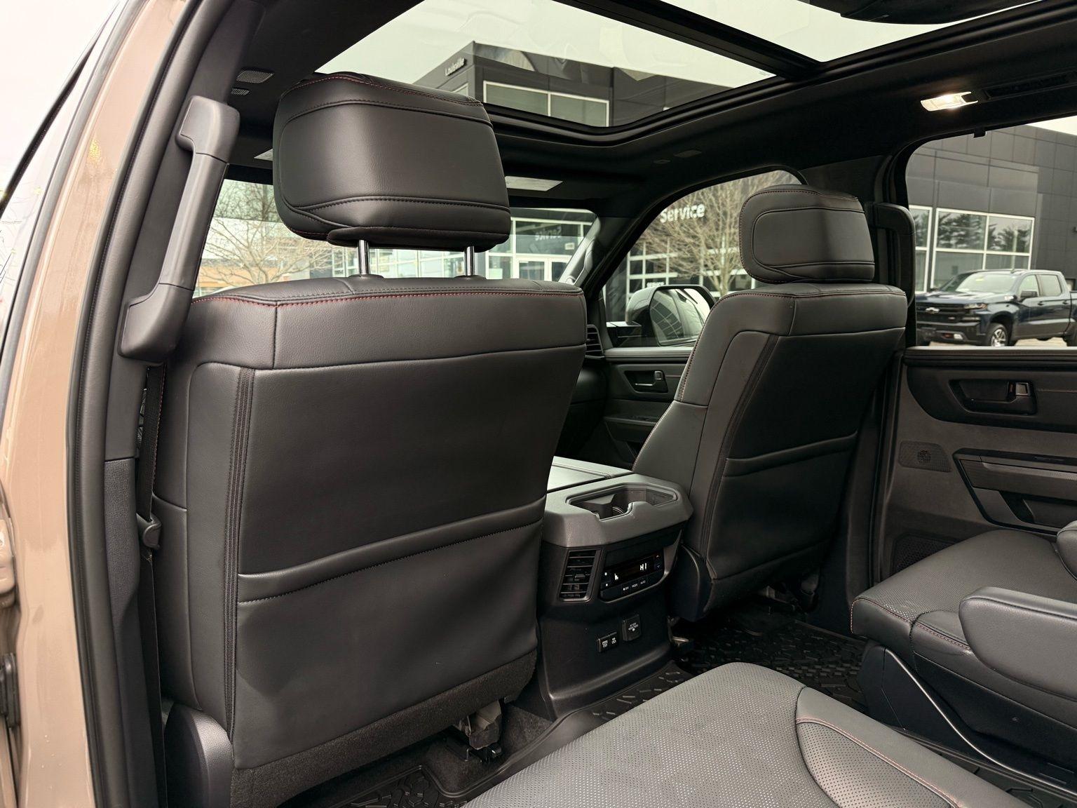 Toyota Sequoia  2025