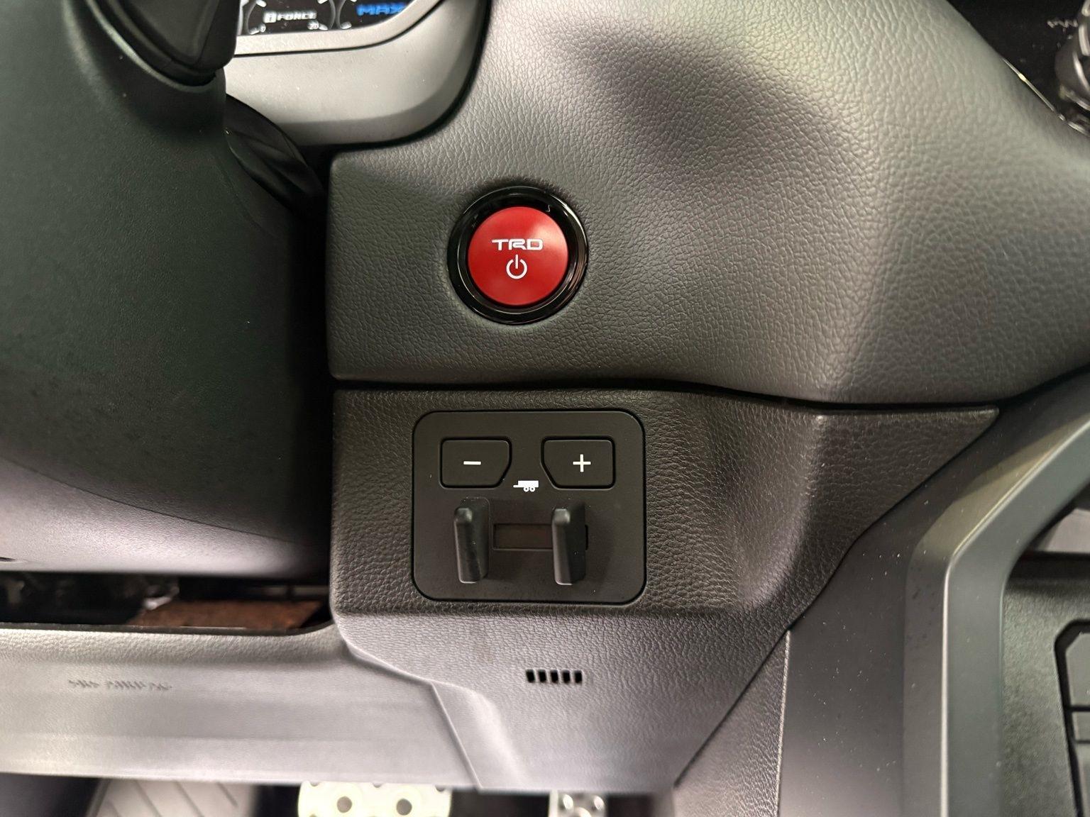 Toyota Sequoia  2025