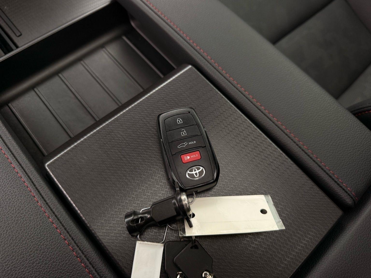 Toyota Sequoia  2025