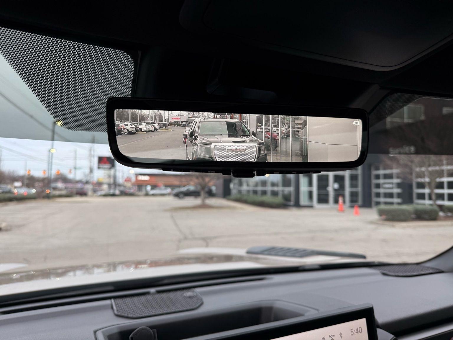 Toyota Sequoia  2025