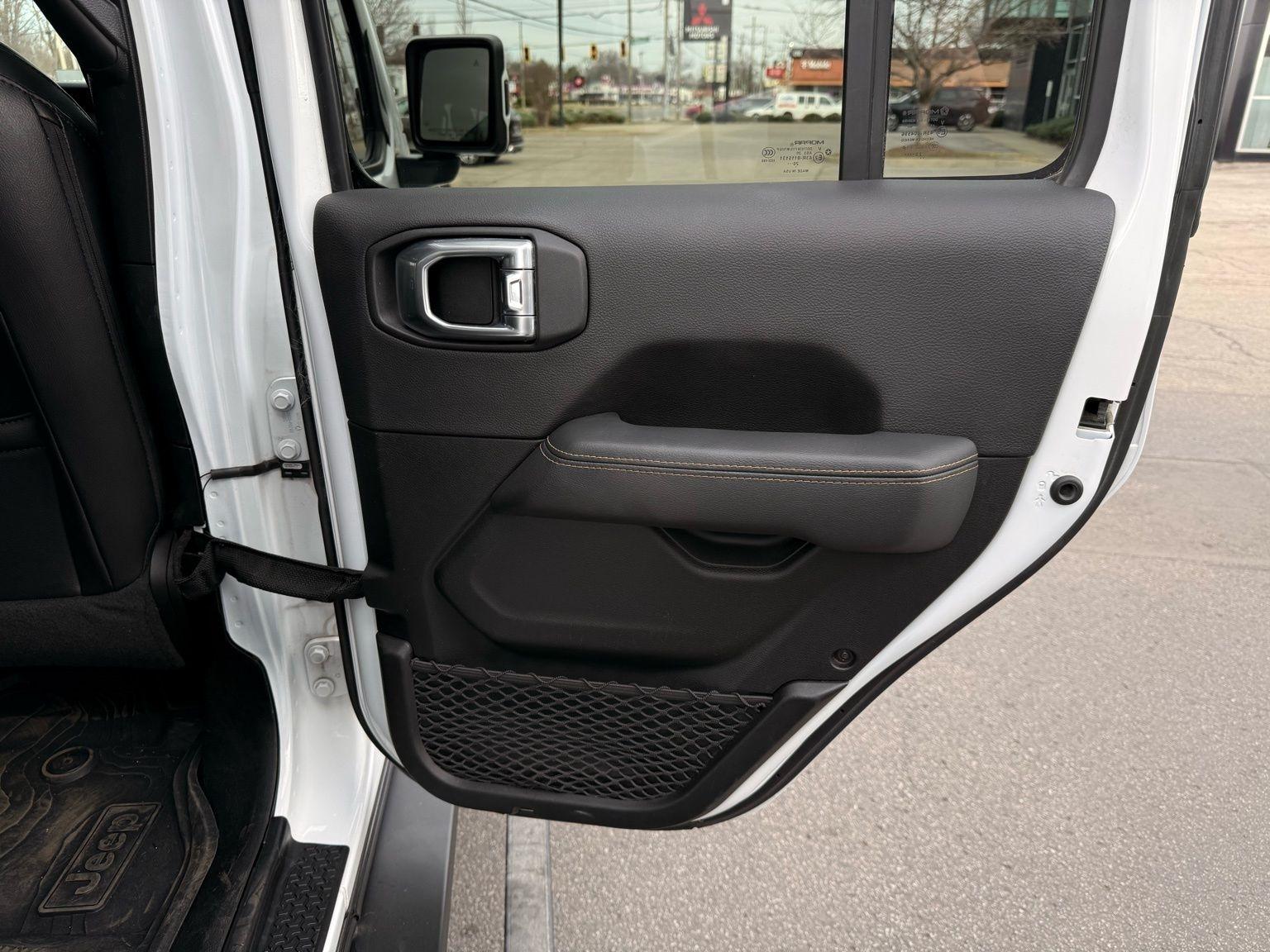 Jeep Gladiator  2021