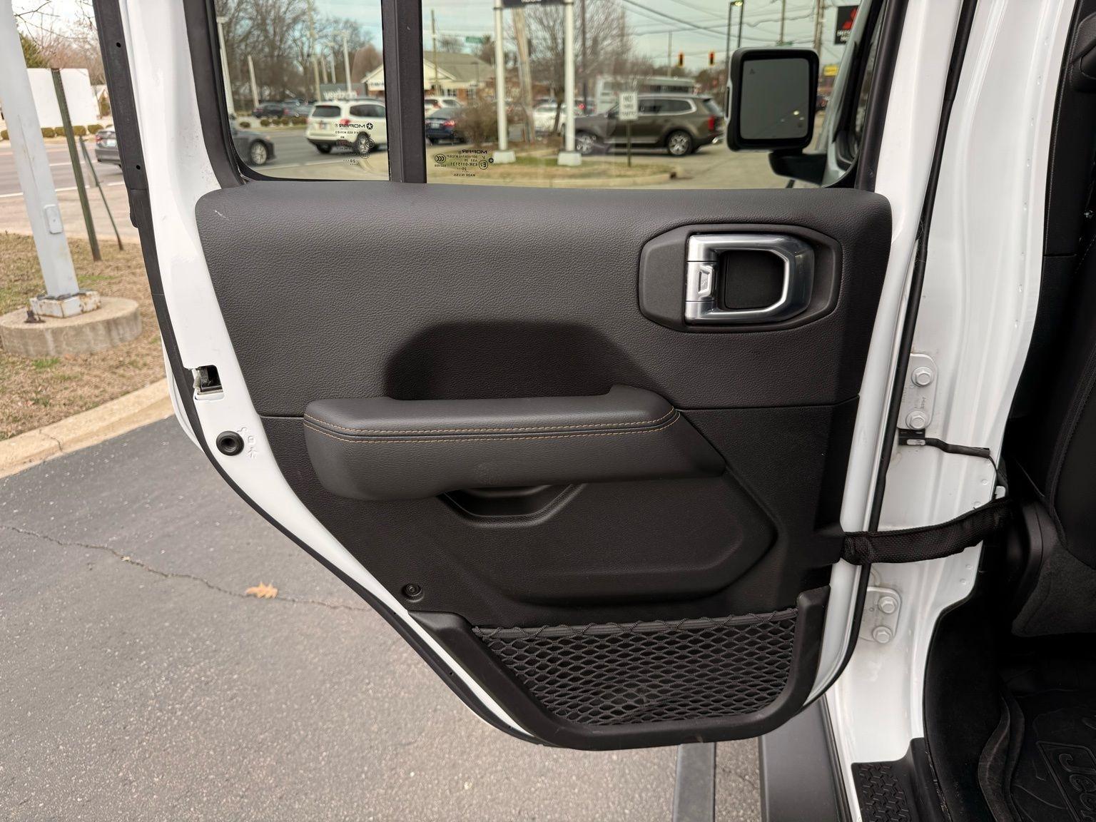 Jeep Gladiator  2021