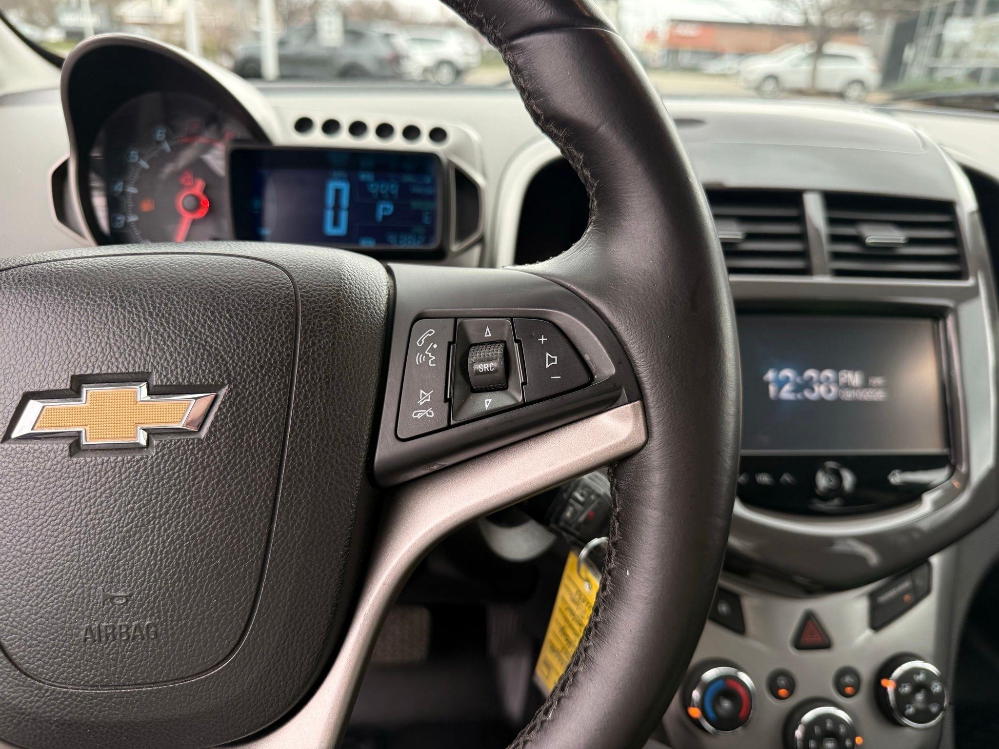 Chevrolet Sonic  2015