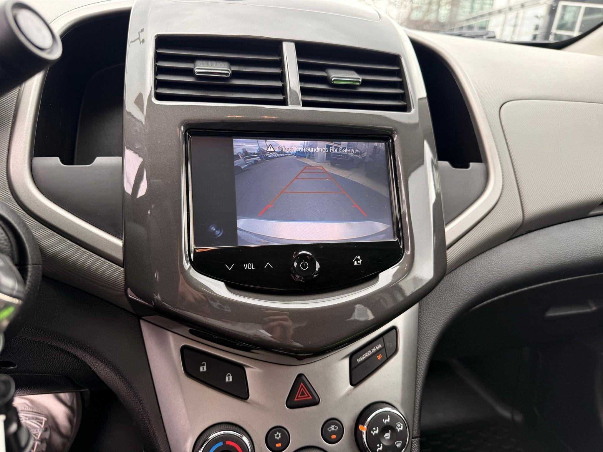 Chevrolet Sonic  2015