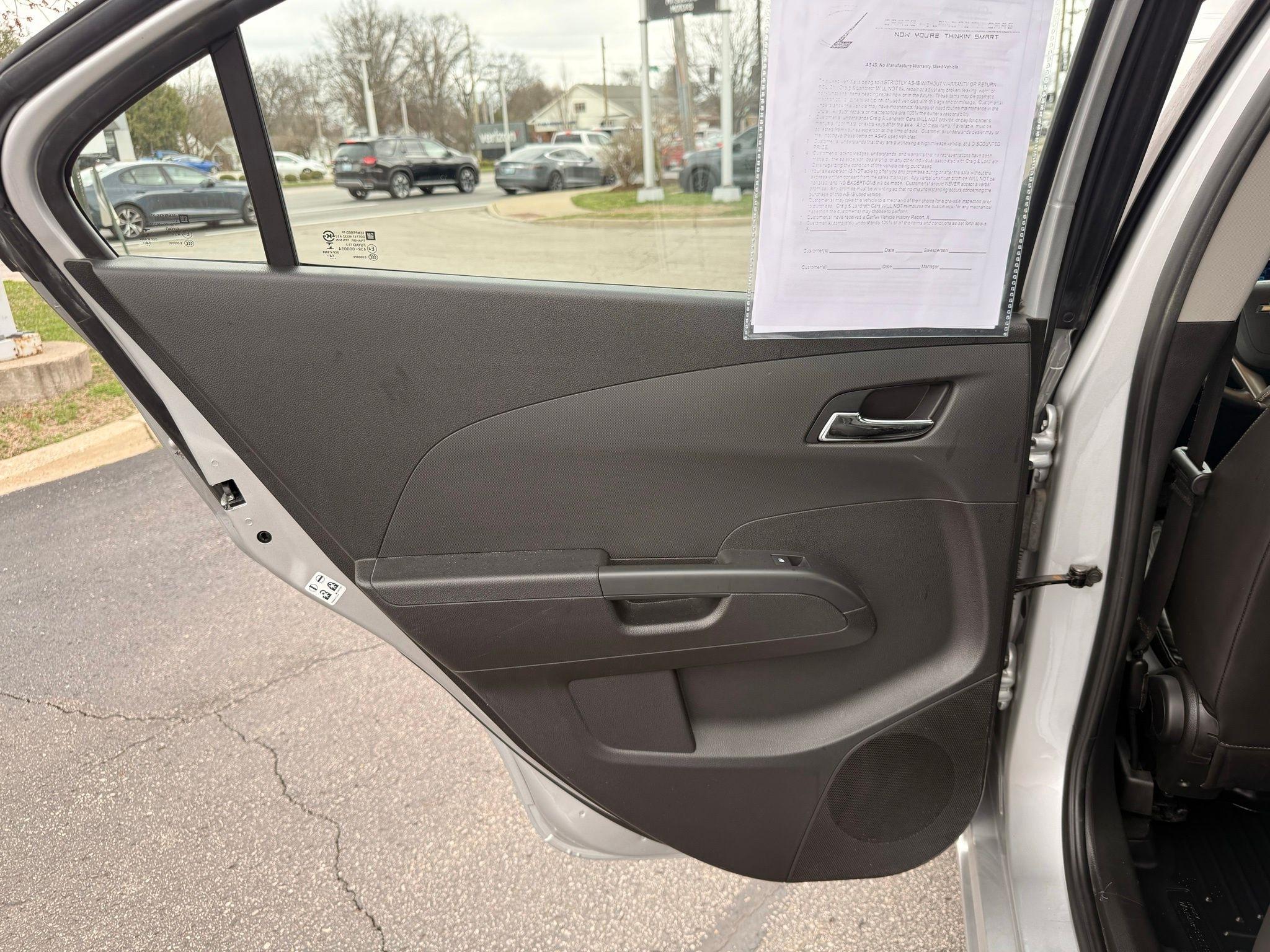 Chevrolet Sonic  2015