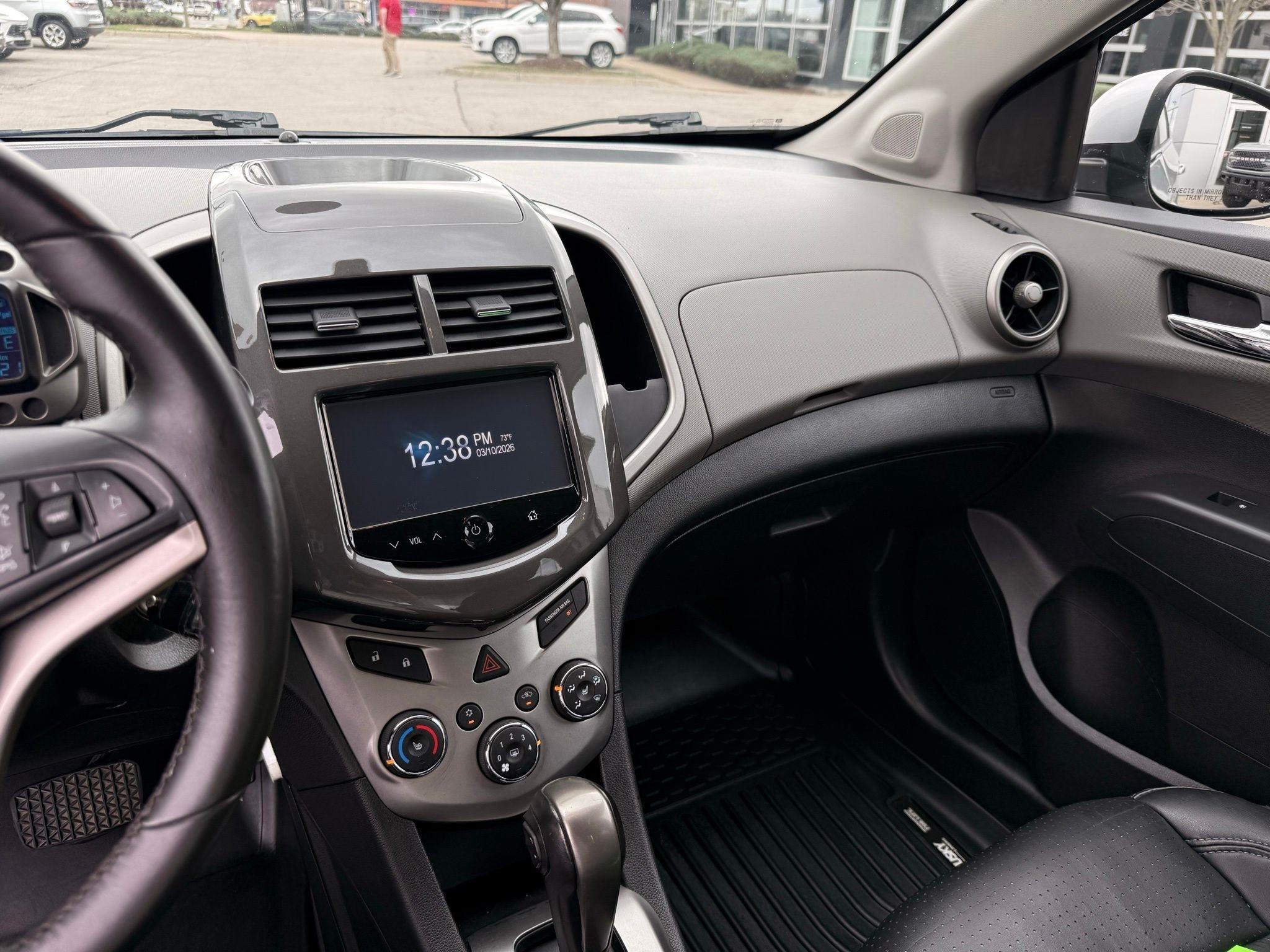 Chevrolet Sonic  2015