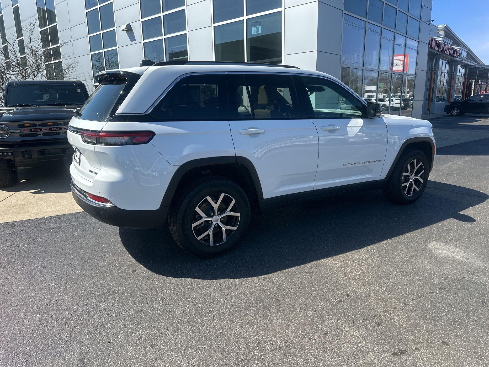 Jeep Grand Cherokee  2023