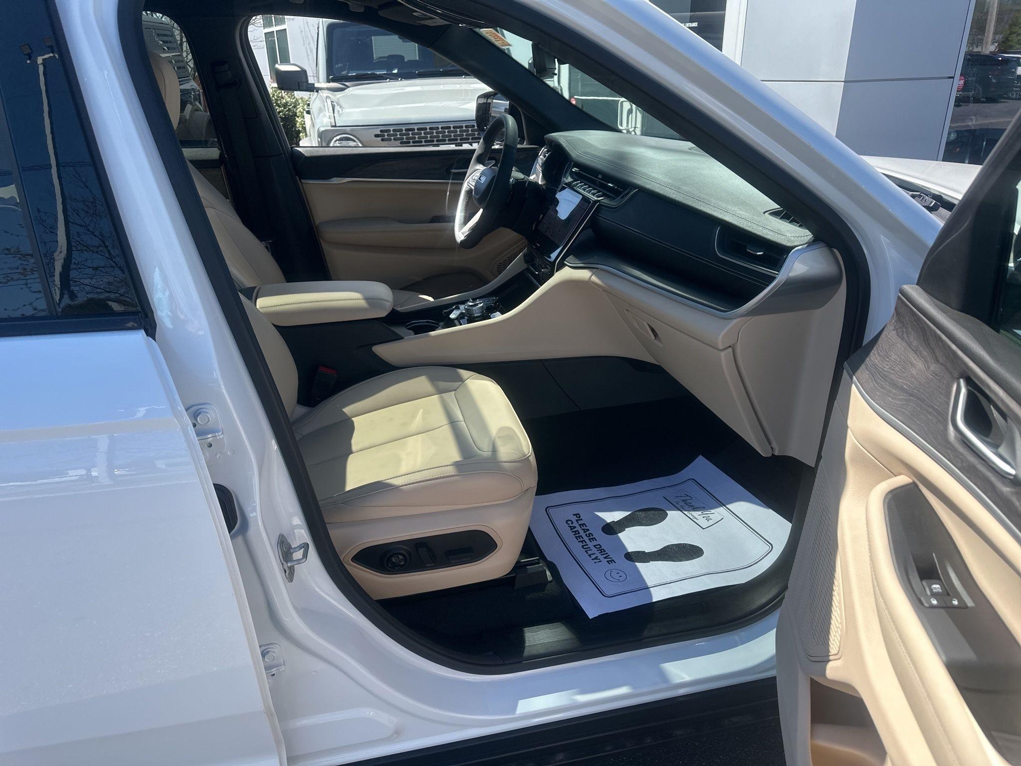 Jeep Grand Cherokee  2023