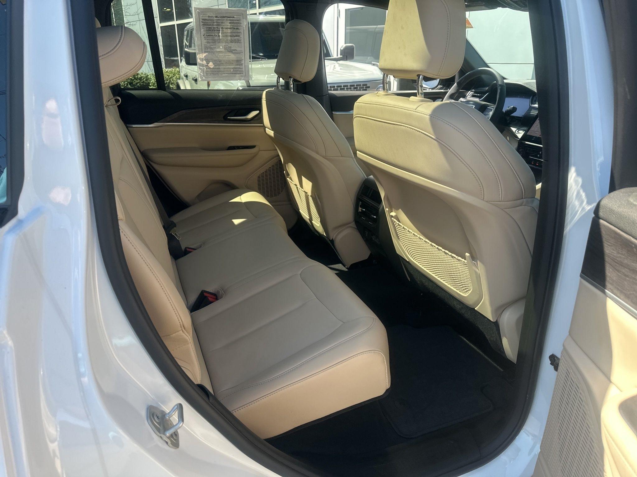 Jeep Grand Cherokee  2023