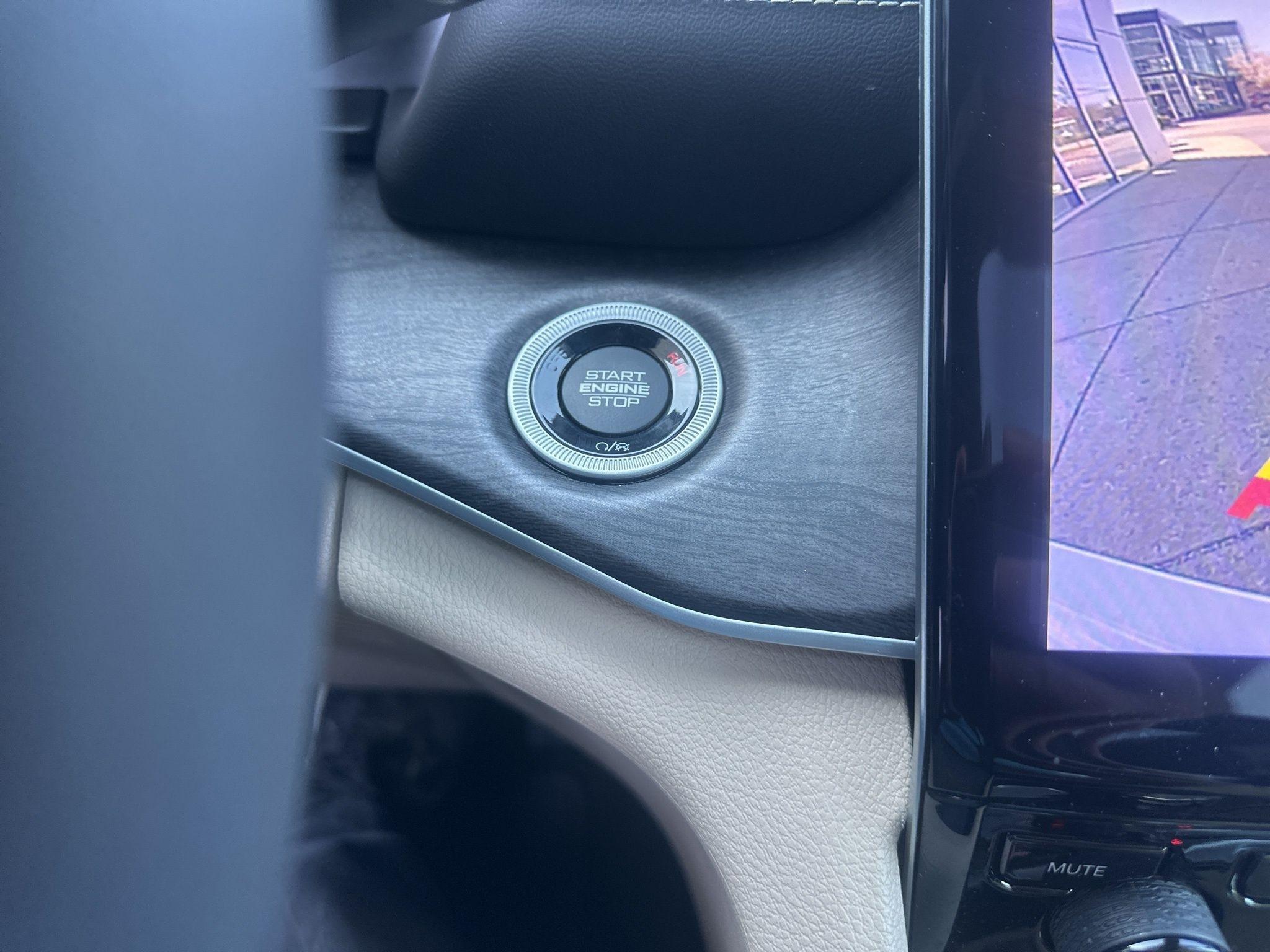 Jeep Grand Cherokee  2023