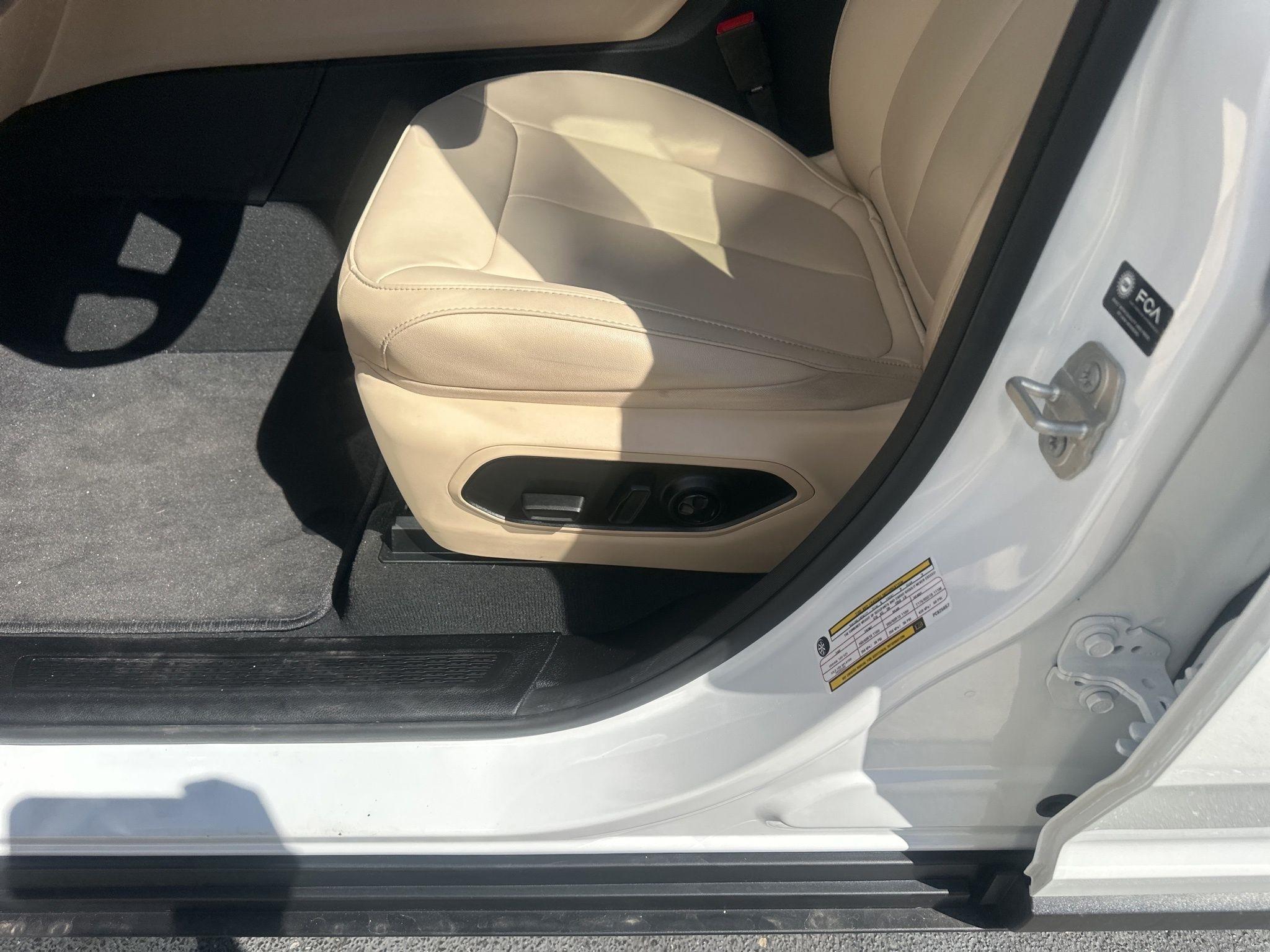 Jeep Grand Cherokee  2023