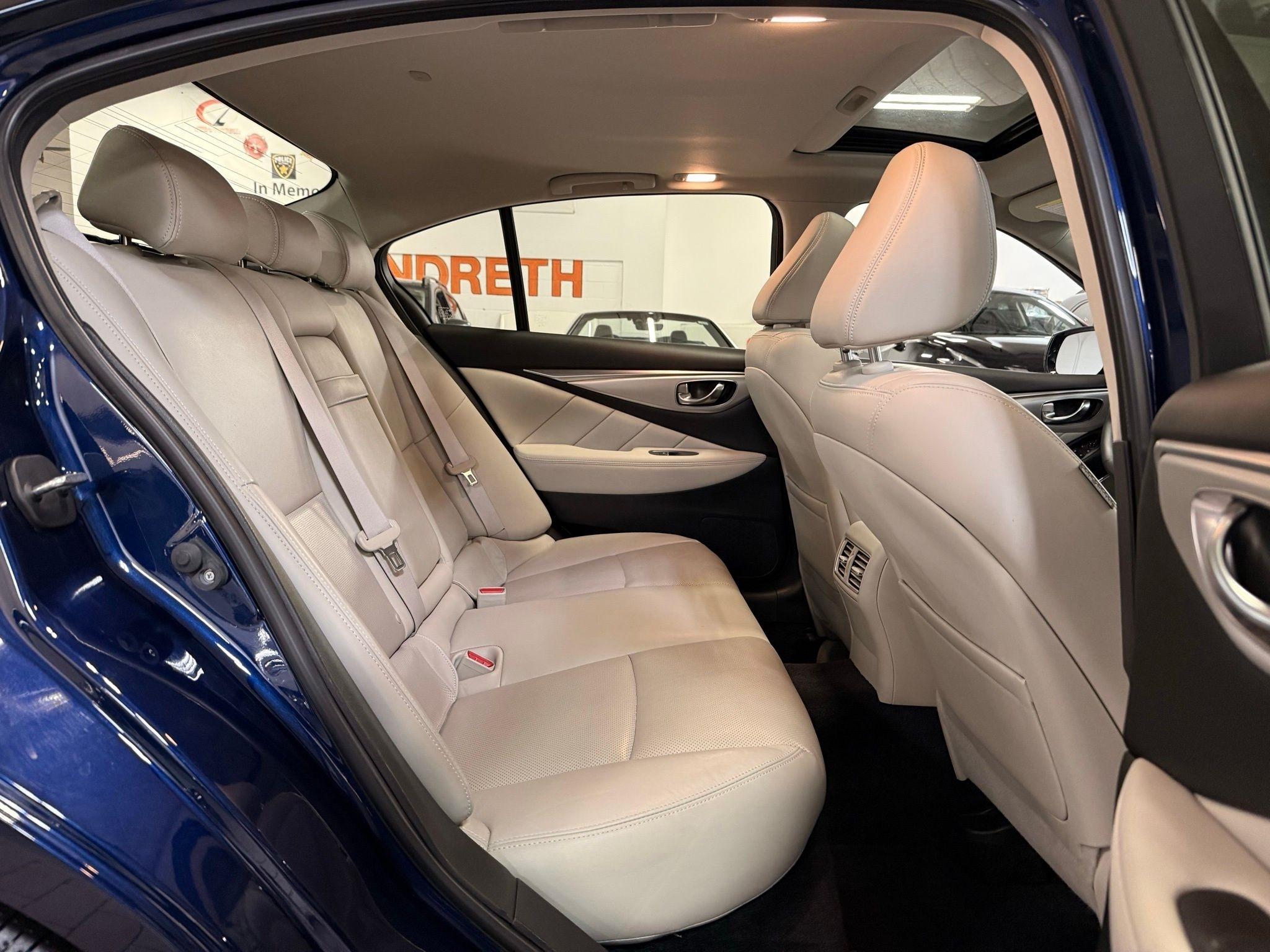 Infiniti Q50  2023