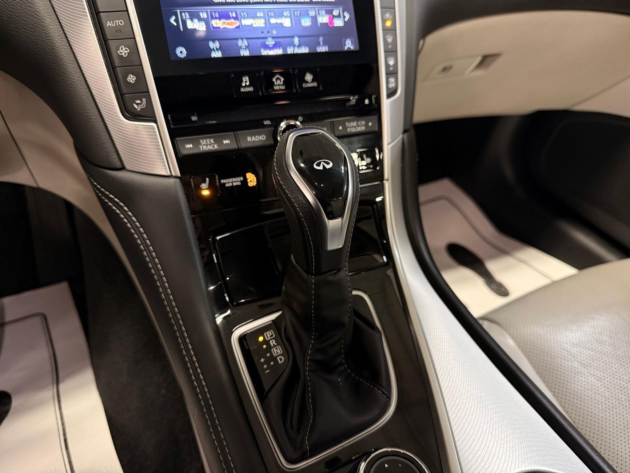 Infiniti Q50  2023