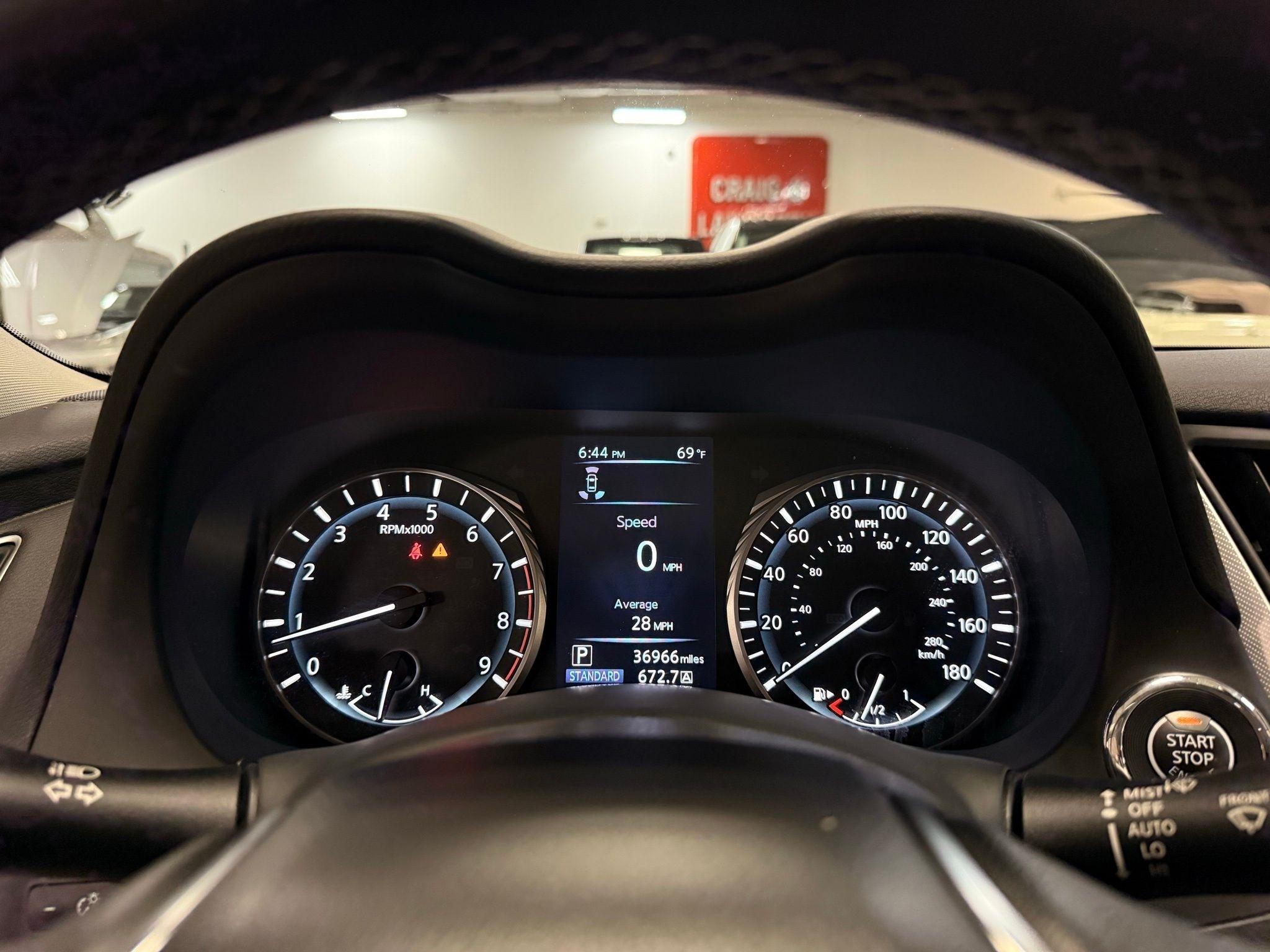 Infiniti Q50  2023