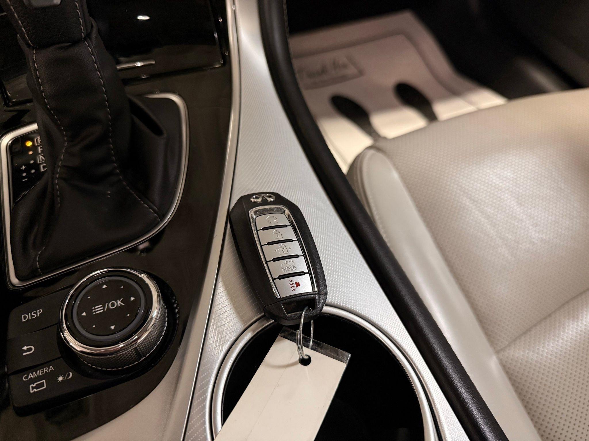 Infiniti Q50  2023