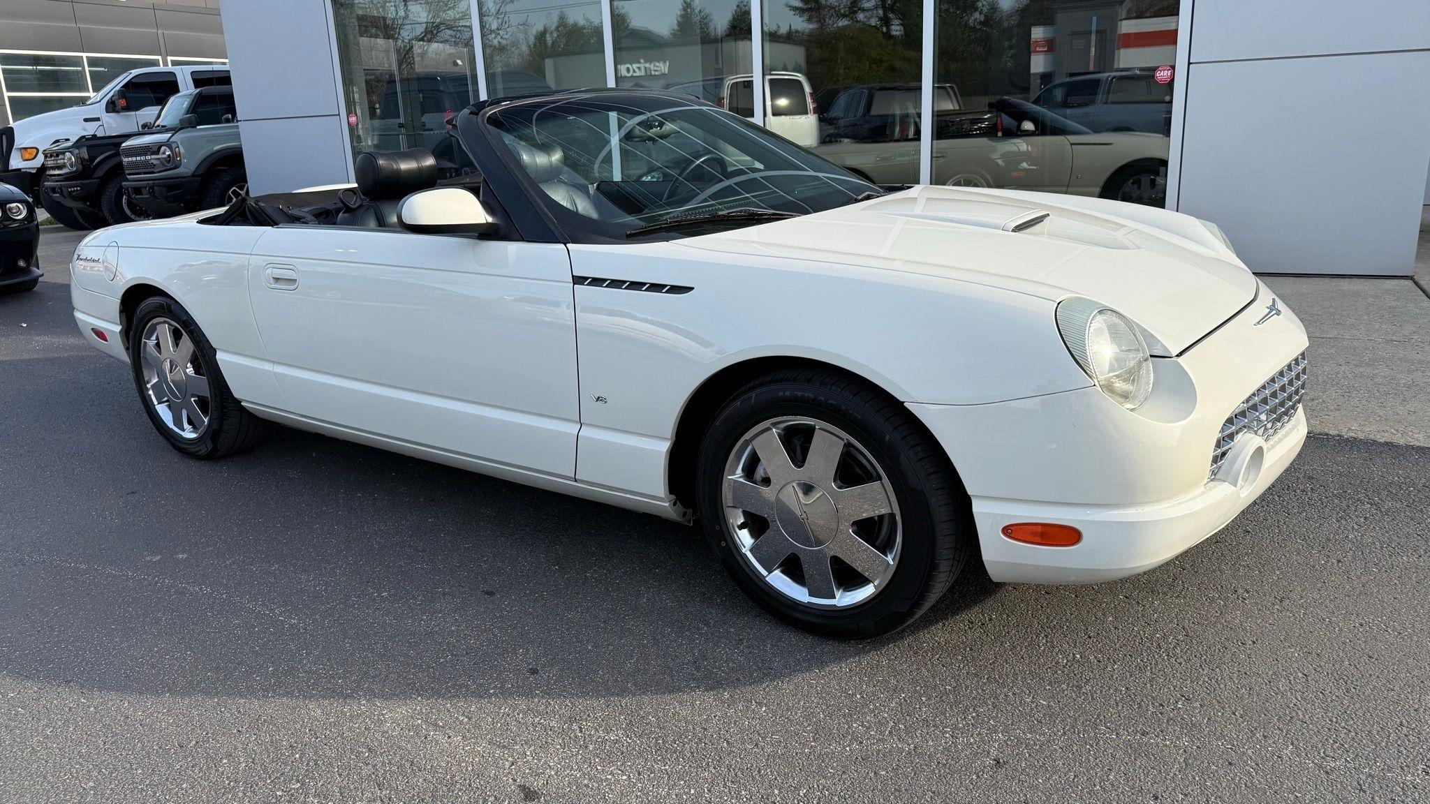 Ford Thunderbird  2003