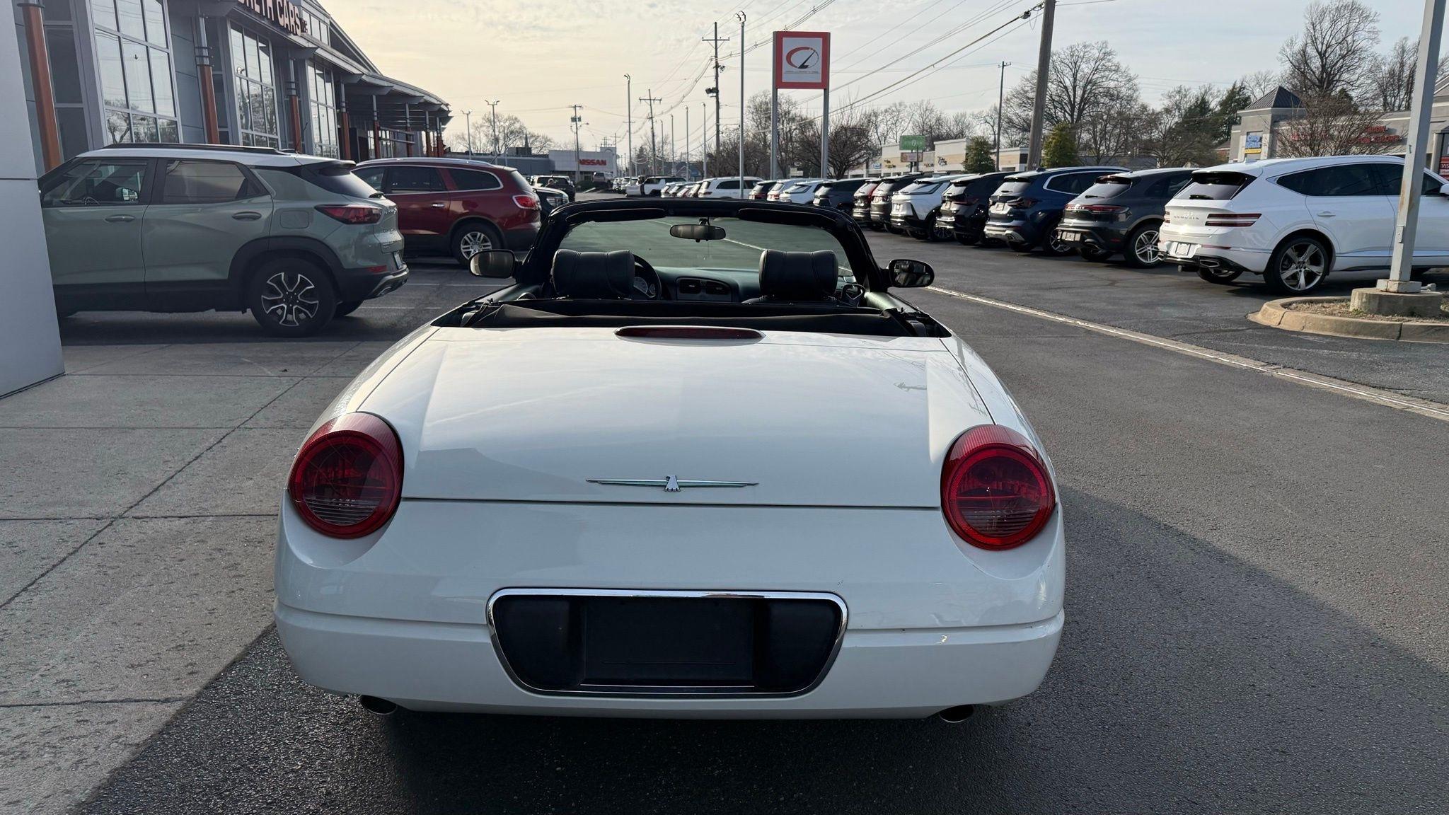 Ford Thunderbird  2003