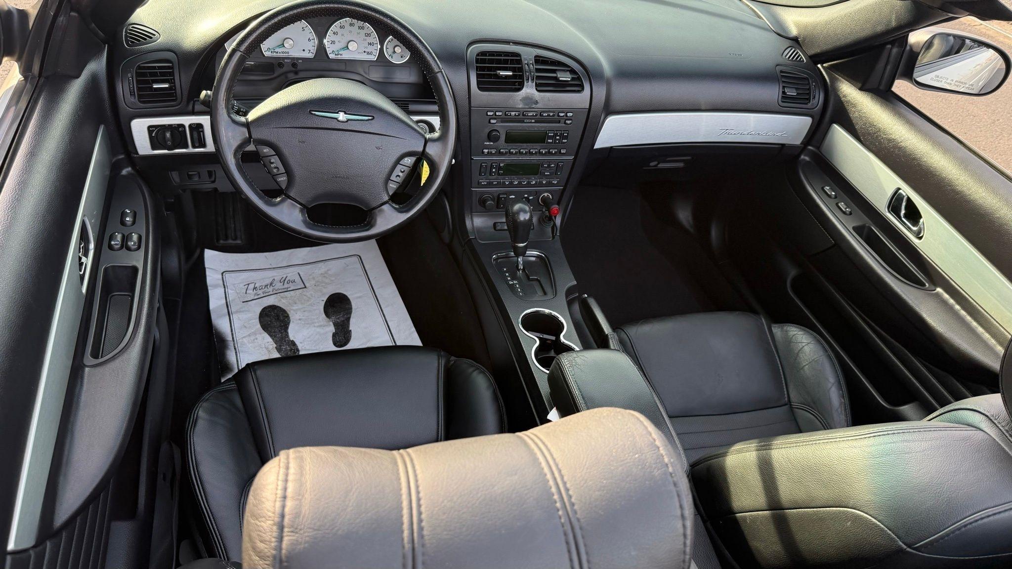 Ford Thunderbird  2003